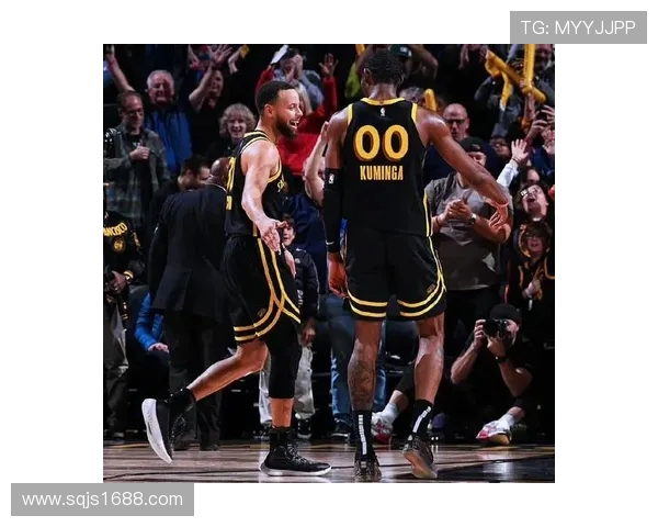 2018年勇士对阵爵士全场精彩录像回顾与分析